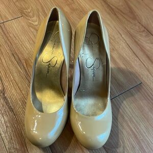 Jessica Simpson heels/ pumps,size 7.5,used